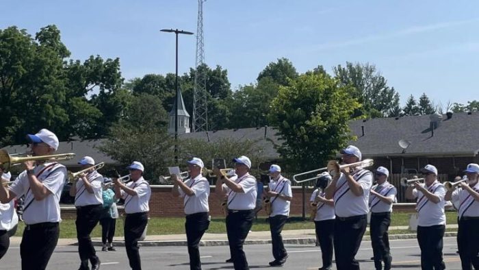 dan-lex-23-parade-01